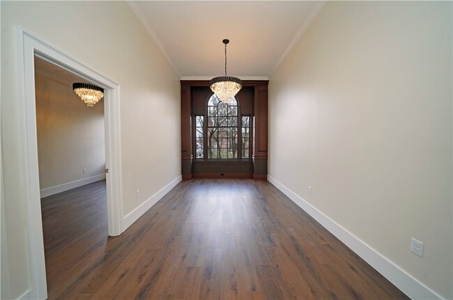 Photo - 184 N Main St