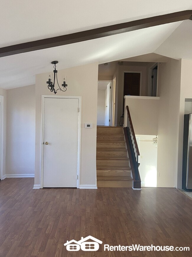 Photo - 750 Hyde Park Dr