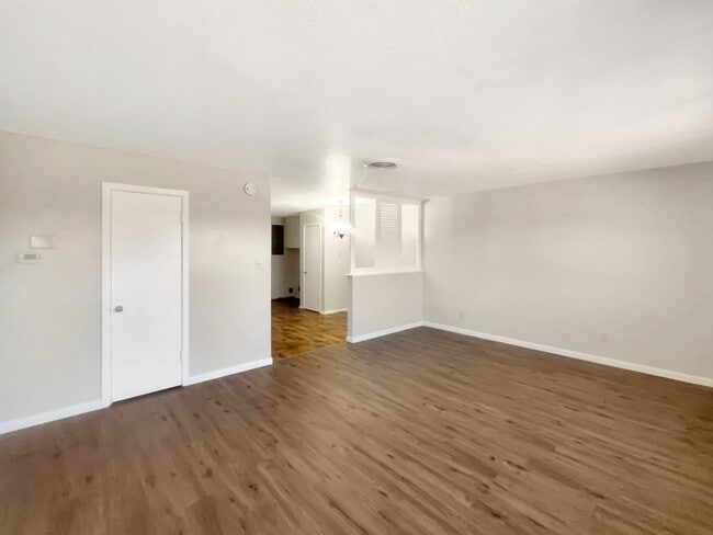 Photo - 519-521 East Sunset Circle Unit 521