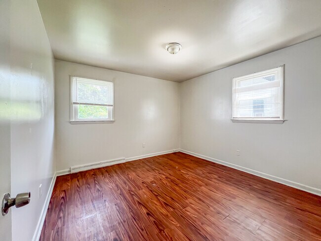 Photo - 1107 W Augusta Ave