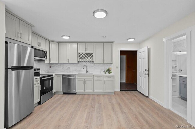 Photo - 174 E Lake Blvd Unidad R2