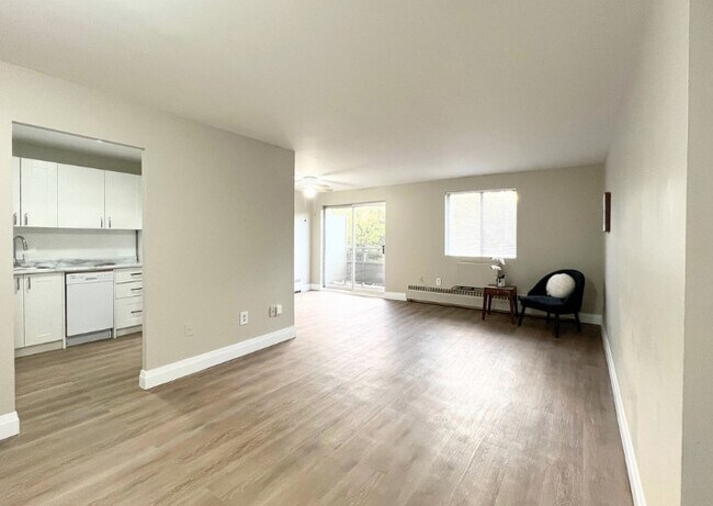 Photo - Cedar Towers