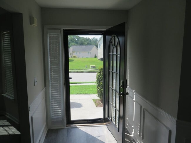 Photo - 2510 Wrangler Dr