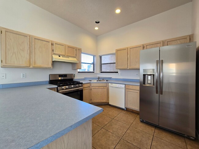 Photo - 4223 Sundance St