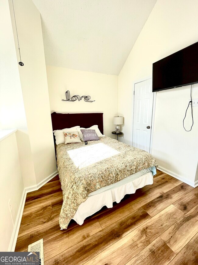 Photo - 1050 Piedmont Ave NE Unidad # 26