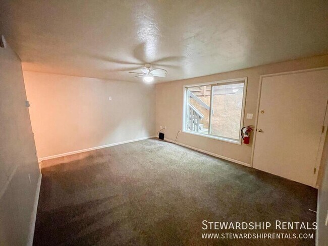Ridgewood Apartments