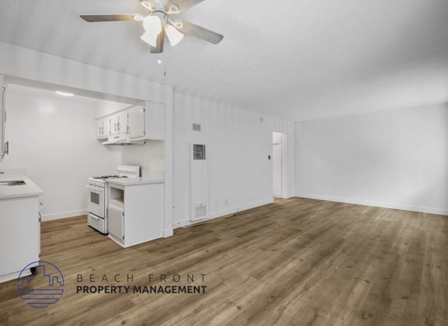 Building Photo - 868 Victor Ave