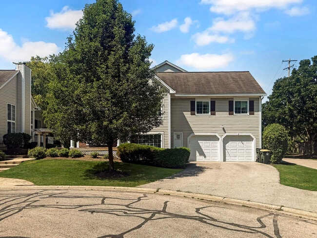 Building Photo - 6412 Fremont Dr