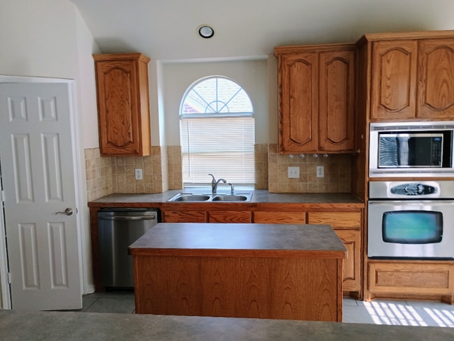 Photo - 1607 Monte Carlo Dr