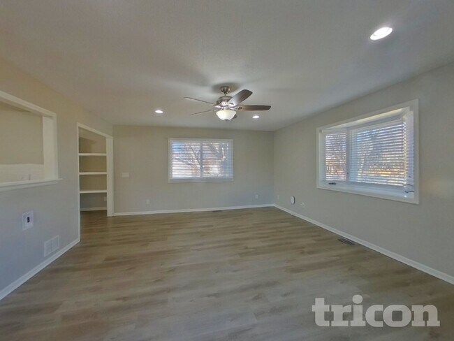 Photo - 6580 E Fish Lake Rd