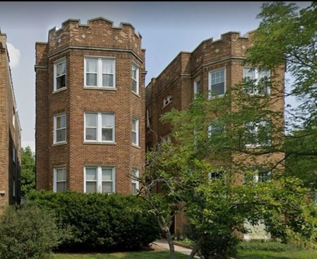 Building Photo - 733 Brummel St Unit 2 Rental