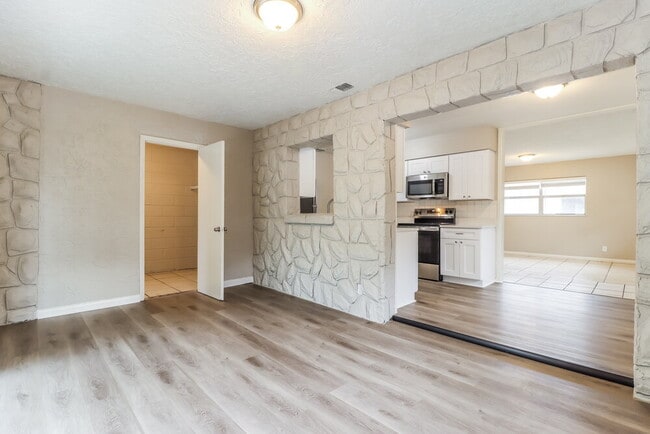 Photo - 3207 E 24th Ave