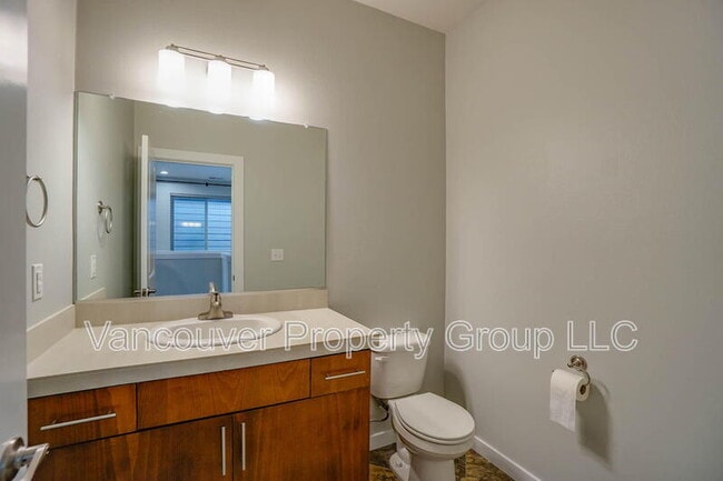 Photo - 13010 NE 24th Cir