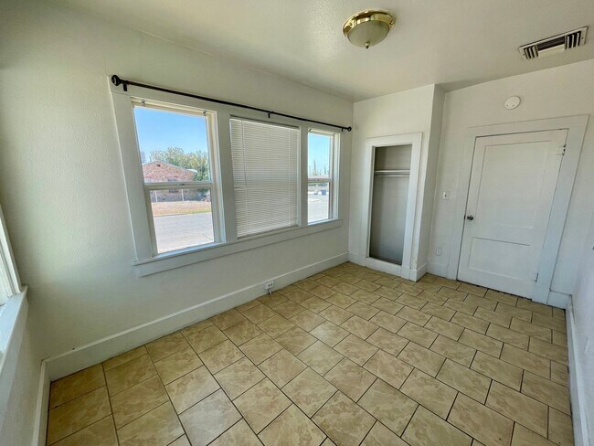 Photo - 3625 Mountain Ave Unit 1