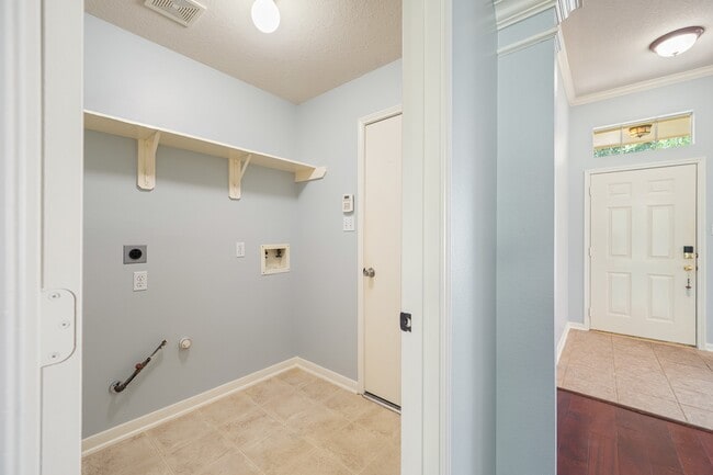Photo - 5827 Willow Park Dr