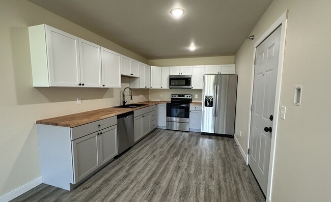 Building Photo - Valley View Estates C Unit 12 Rental