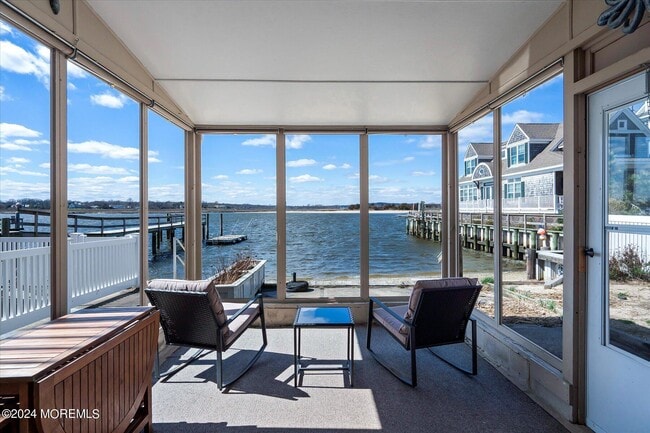 Photo - 2 Riverview Pl
