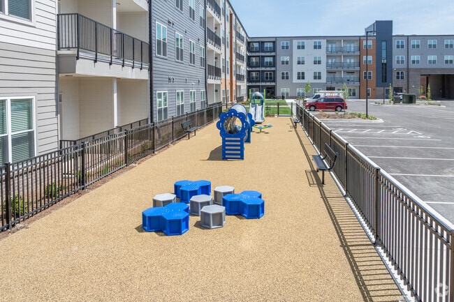 The Eclipse at Russell - Dog Park - The Eclipse in Russell