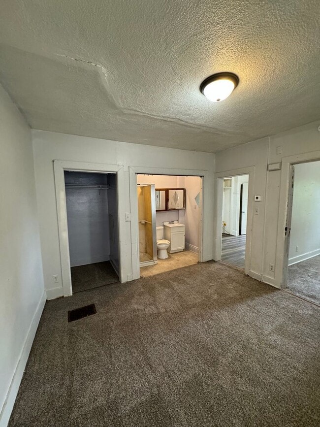 Photo - 313 E Ewing Ave Unit 3