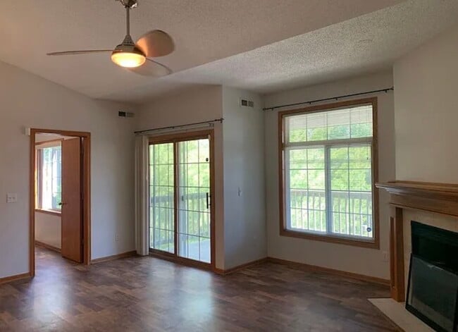 Photo - 2447 Patricia Dr