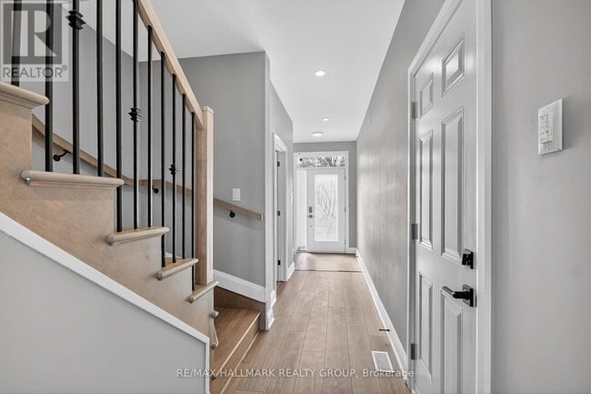 Photo - 78 Burnetts Grove Cir