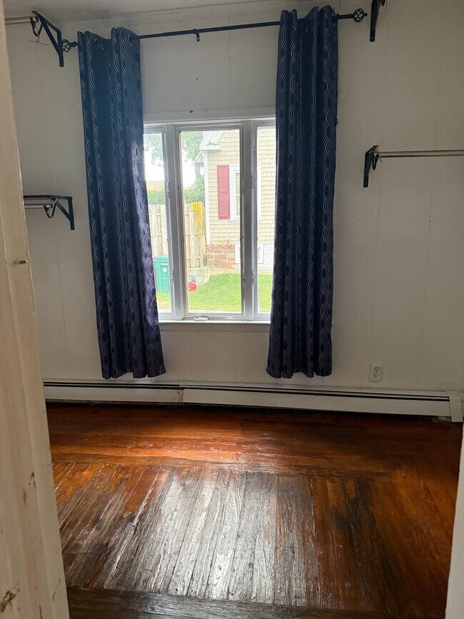 108 Alice Ave Unit 1st fl