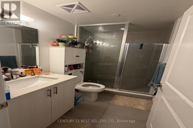 Photo - 1050 Main St E Unit 218