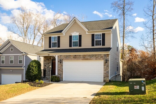 Photo - Spacious Home in Williamsburg - WASHINGTON RIDGE
