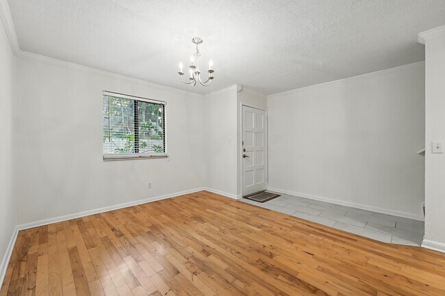 Photo - 5811 Atlantic Blvd Unidad 149