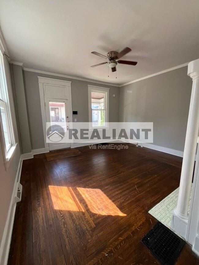 Photo - 622 W 12th St Unit Apartment 1