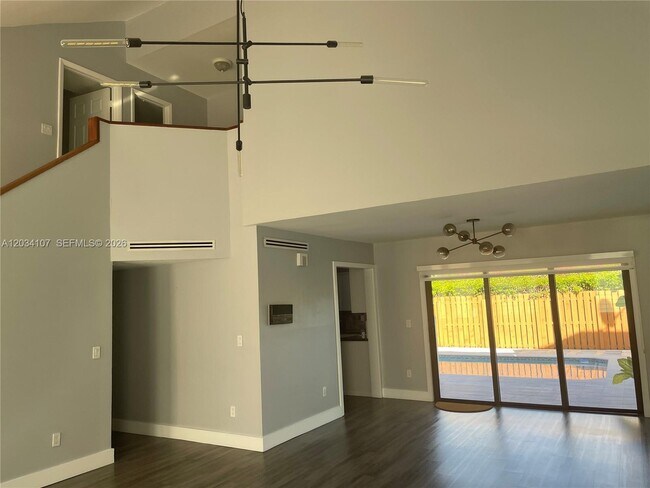 Photo - 9645 SW 148th Pl