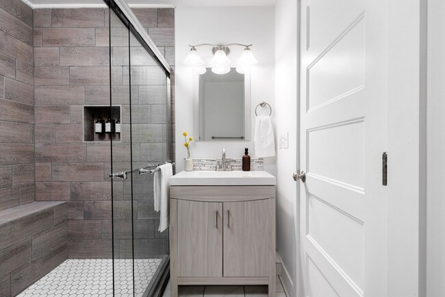 Photo - **Furnished Winter Rental** 3 Bed, 2 Bath ...