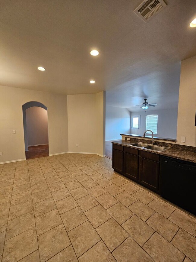 Photo - (3) Bed/(2) Bath with Storm Shelter Avail NOW!