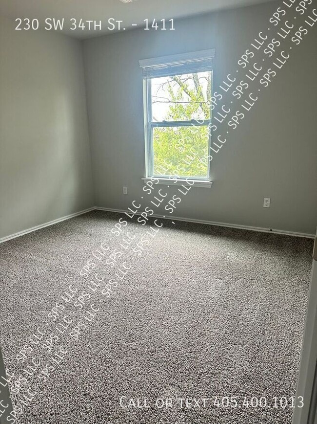 Photo - 230 SW 34th St