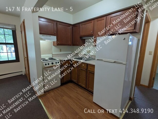 Photo - 147 N Fraternity Ln Unidad 5