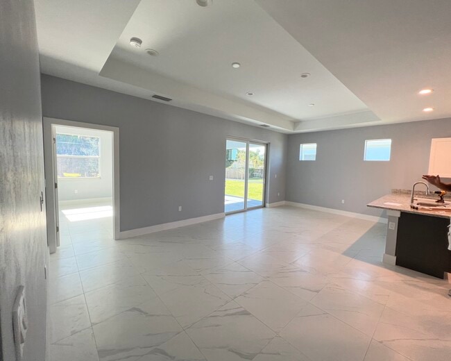 Photo - 5442 Hardee St