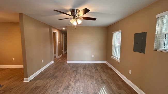 Photo - 4114 Provost St