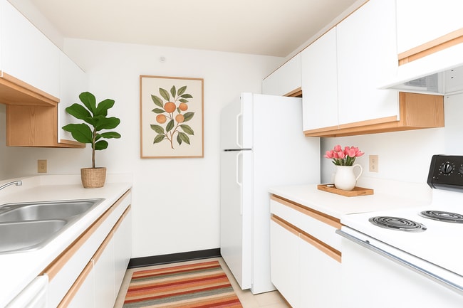 Photo - Eddins Estates Apartments