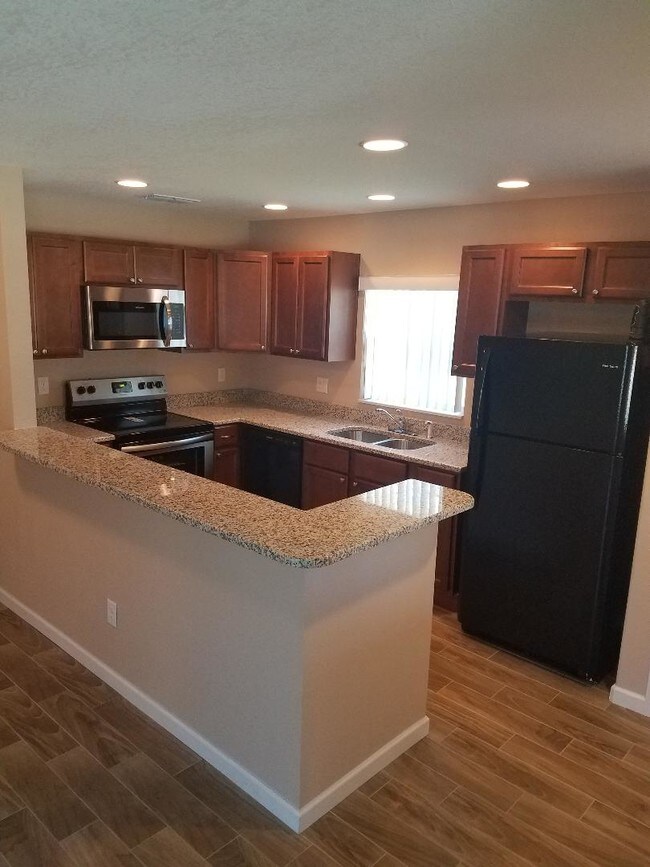 Photo - 920 Moton Ave