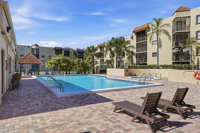 Photo - 10401 W Broward Blvd Unit 401