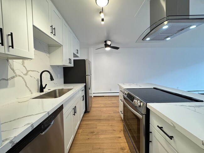 Lorelei Apartments