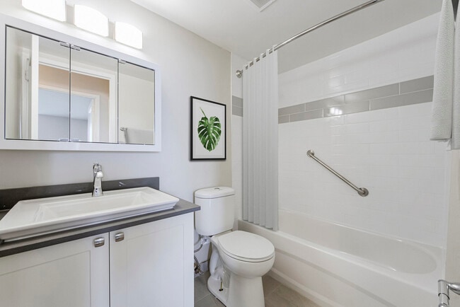 Photo - Lakewood Apartments I