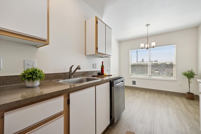 Nolan Ridge Apartments
