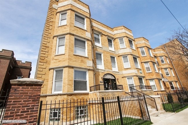 1030 E 47th St Apartments For Rent In Chicago Il Forrent Com 1030 E 47th St Apartments For Rent In Chicago Il Forrent Com