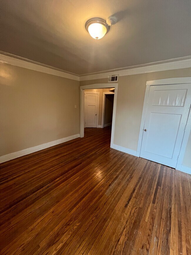 7116 S Harvard Ave Unit 2N