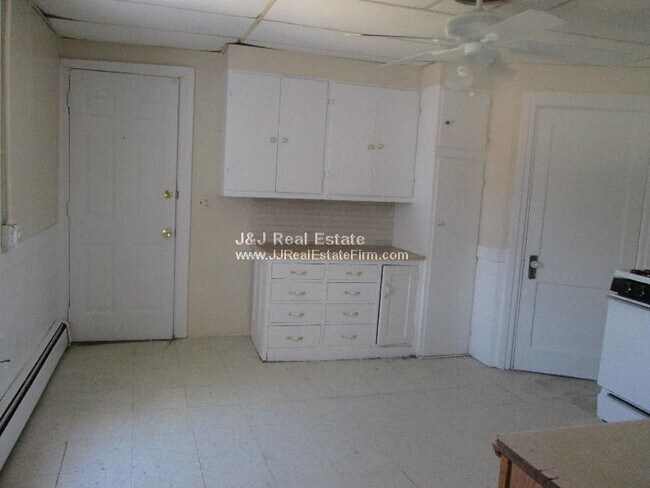 Photo - 24 Hampden St Unit 2