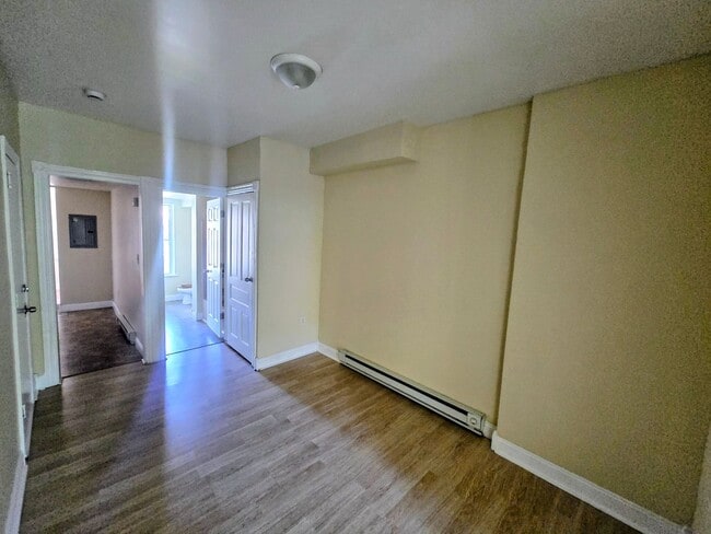 Photo - 615 N Eighth St Unidad 2