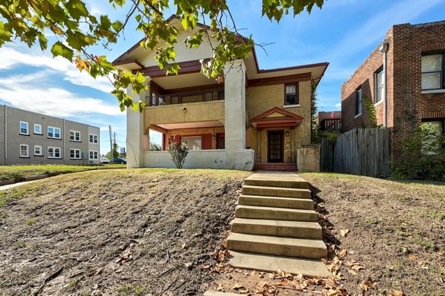 Building Photo - Renovated 4-plex in Paseo with modern 1-be... Unit 2 Rental