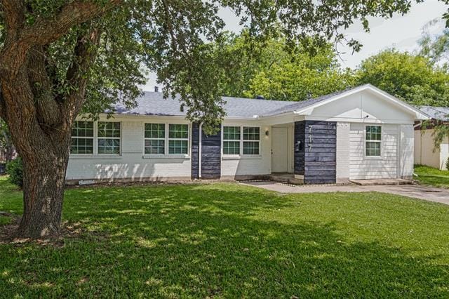 Building Photo - 717 Willowbrook Dr