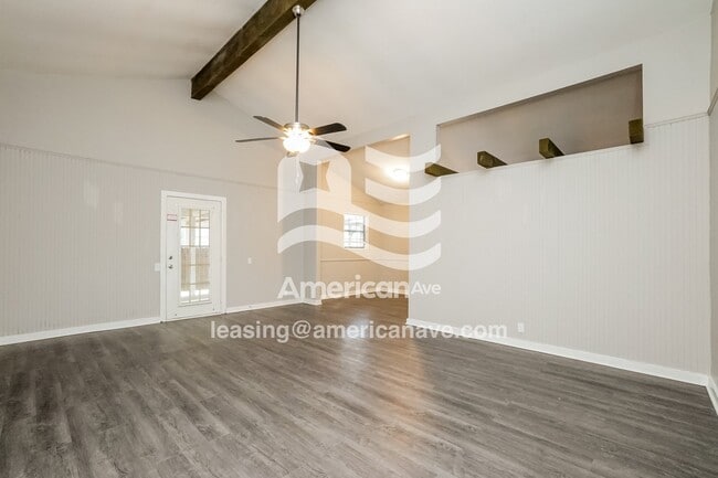 Photo - 42 Fox Glen Cir